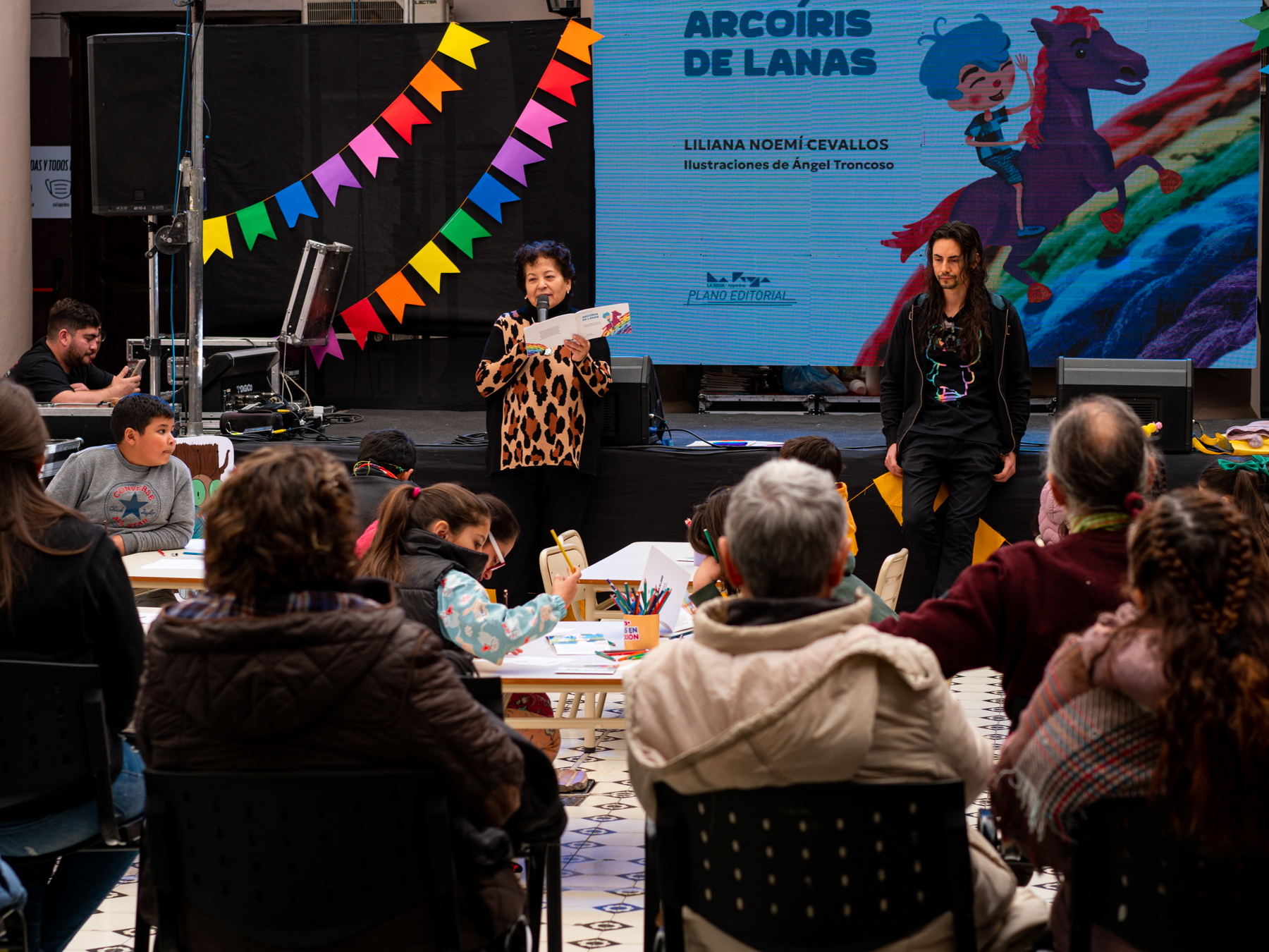 Colección Literaria “Coyoyitos” mostró su espíritu infanto-juvenil en la 22° Feria del Libro